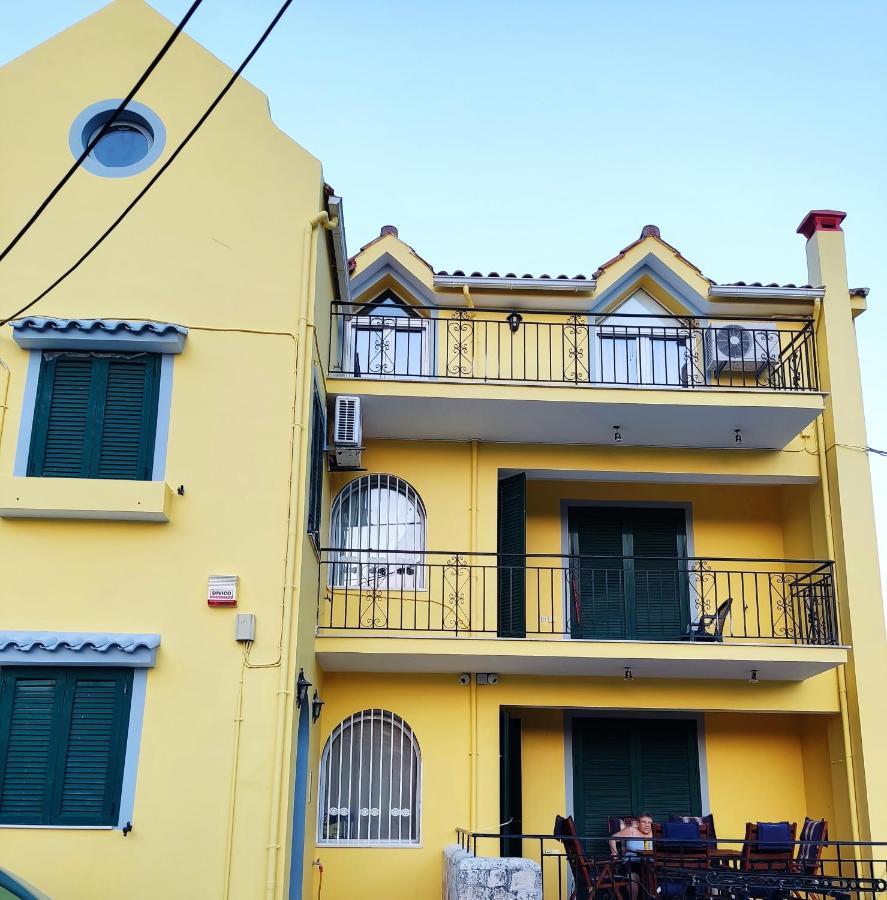 Chloe Attic Villa Agia Efimia Exterior photo