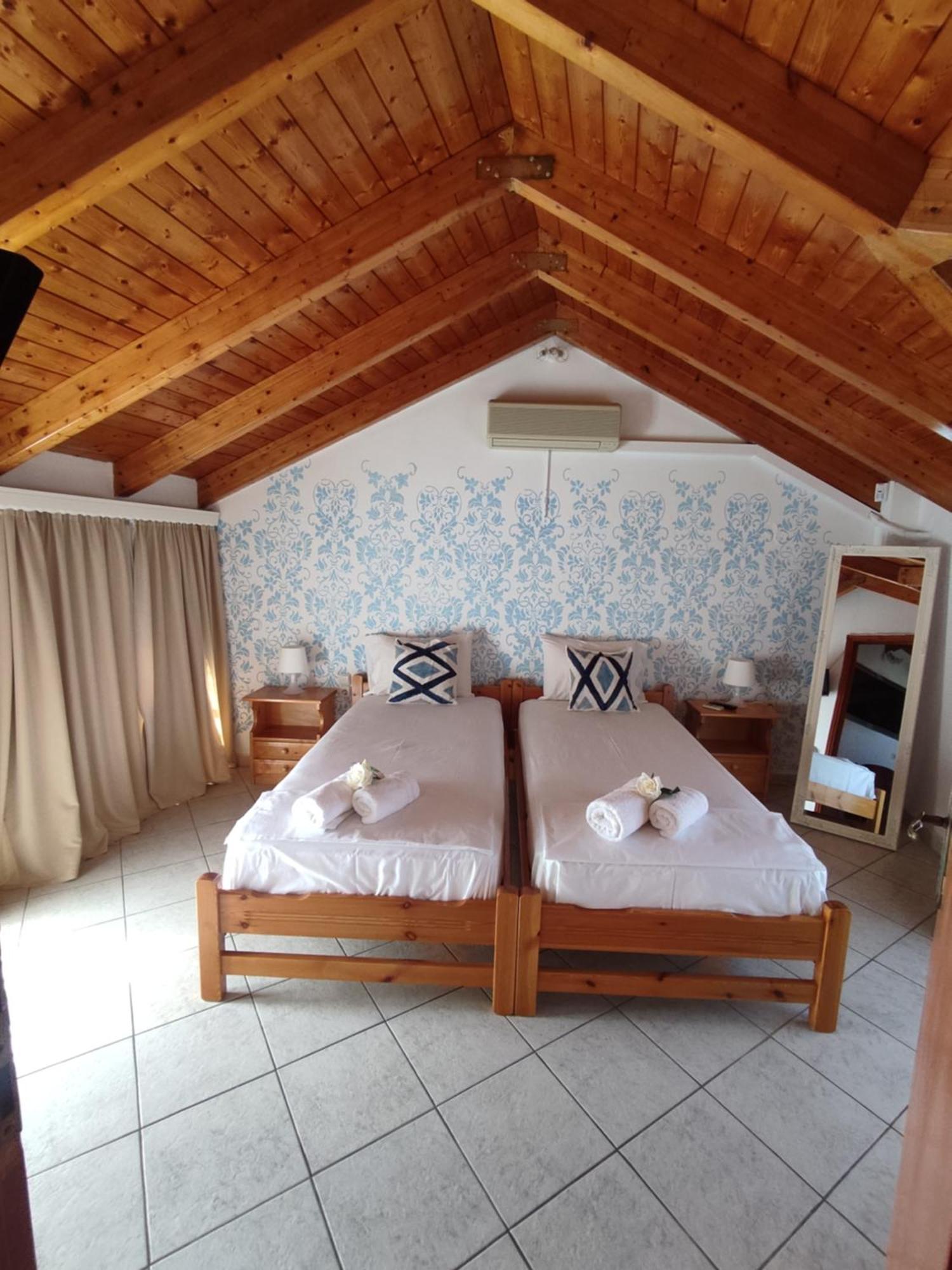 Chloe Attic Villa Agia Efimia Exterior photo